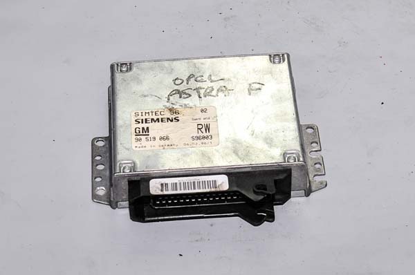 ASTRA F 1.8 MOTOR BEYNİ RW